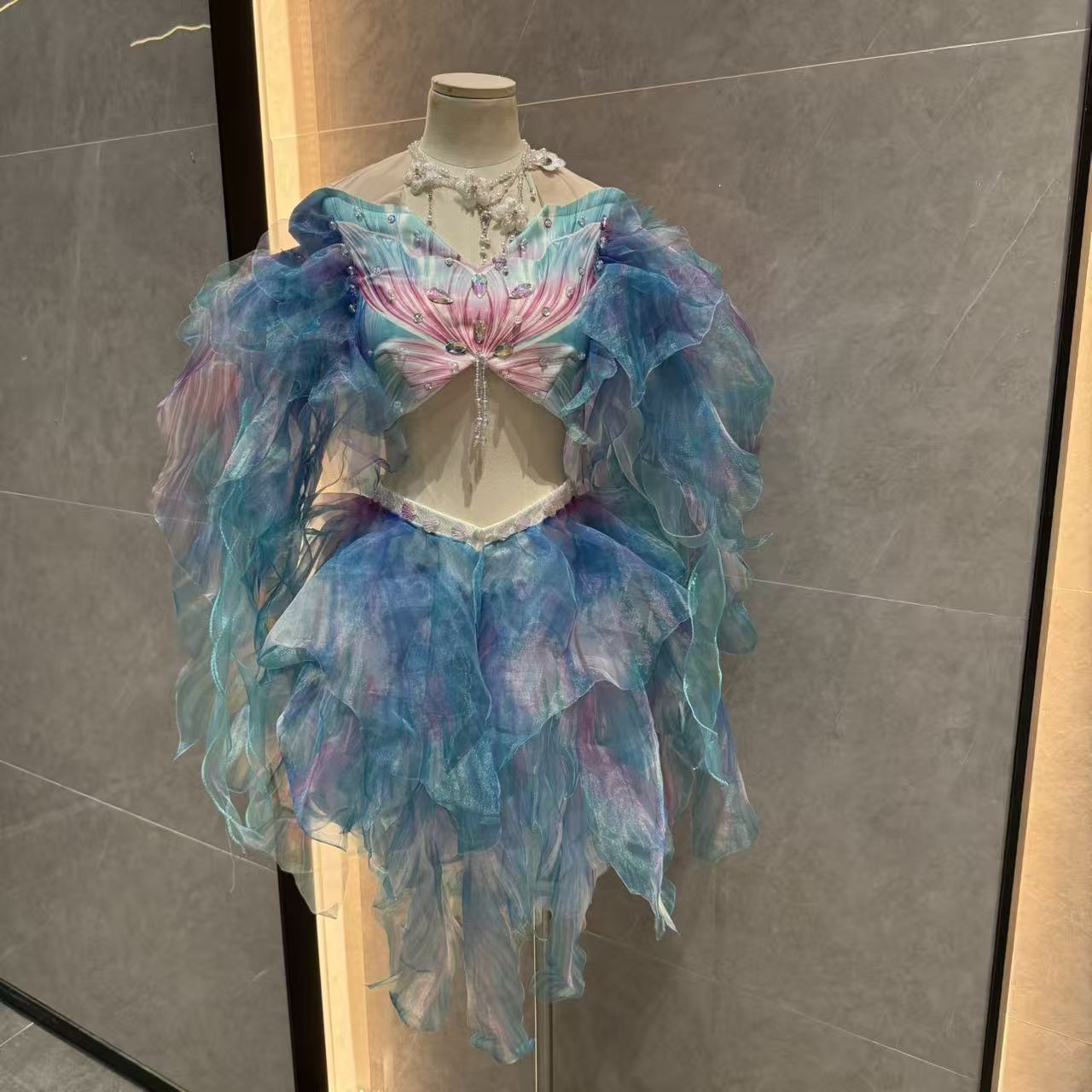 Aquarium & Marine Museum Kota Kinabalu - Mermaid Water Dance Skirt Princess Dress